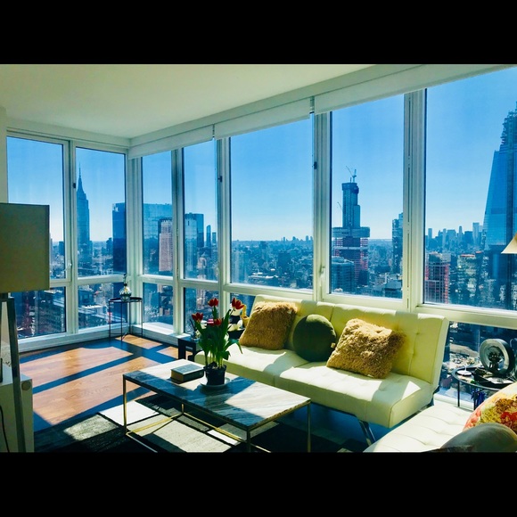 It’s time for closet cleaning! Send me an offer! - Picture 1 of 8